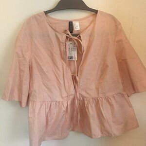 Small, H&M, women’s top with ties, pink,